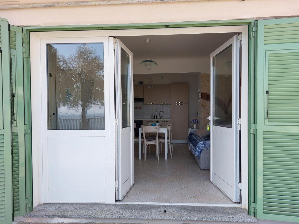 Una Finestra Sul Mare Monolocale Apartment Bergeggi Exterior photo