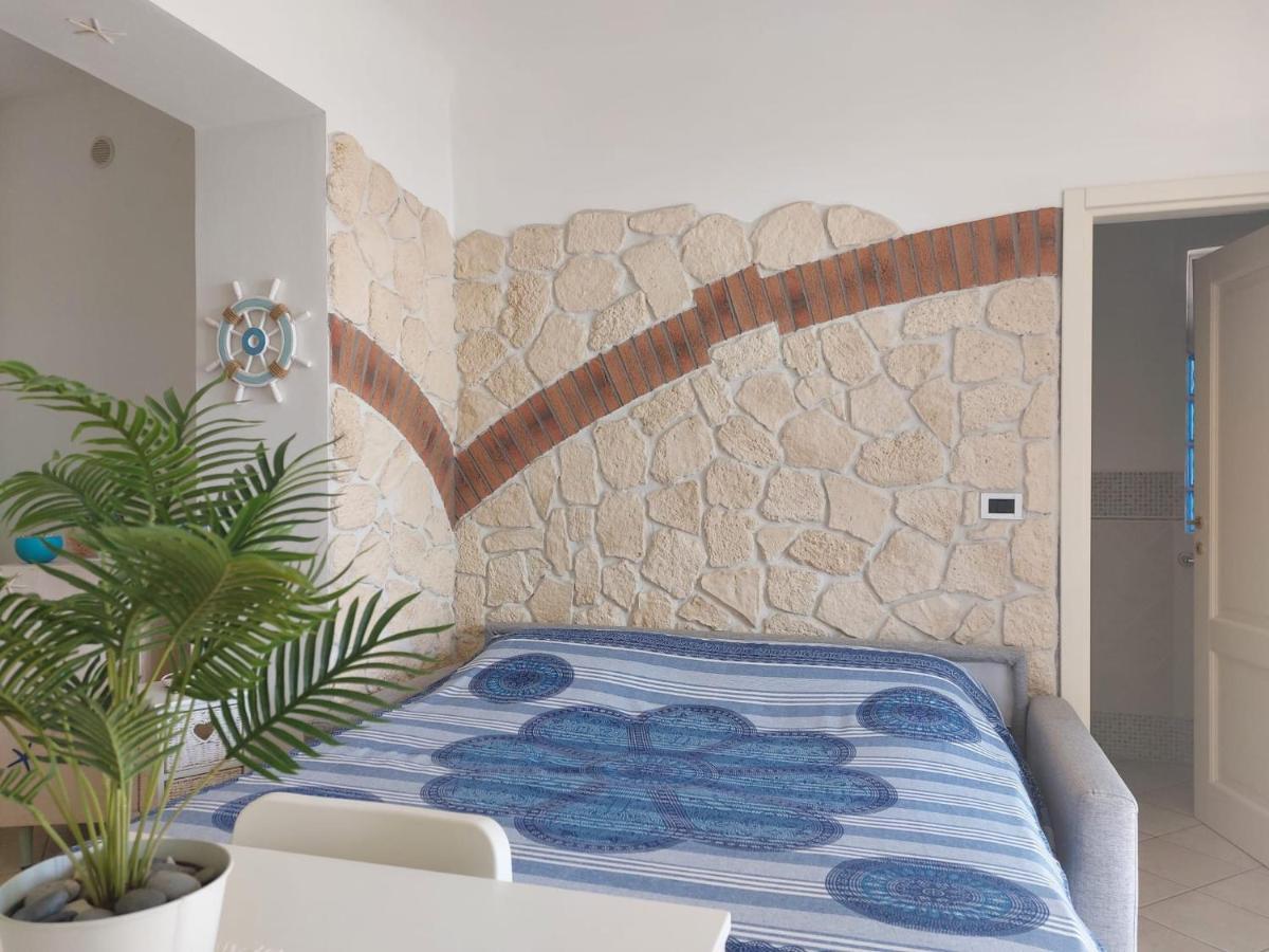 Una Finestra Sul Mare Monolocale Apartment Bergeggi Exterior photo